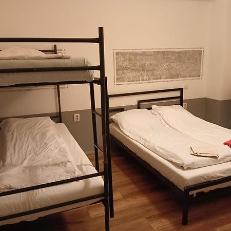 Zen Hostel Cluj-Napoca Buitenkant foto