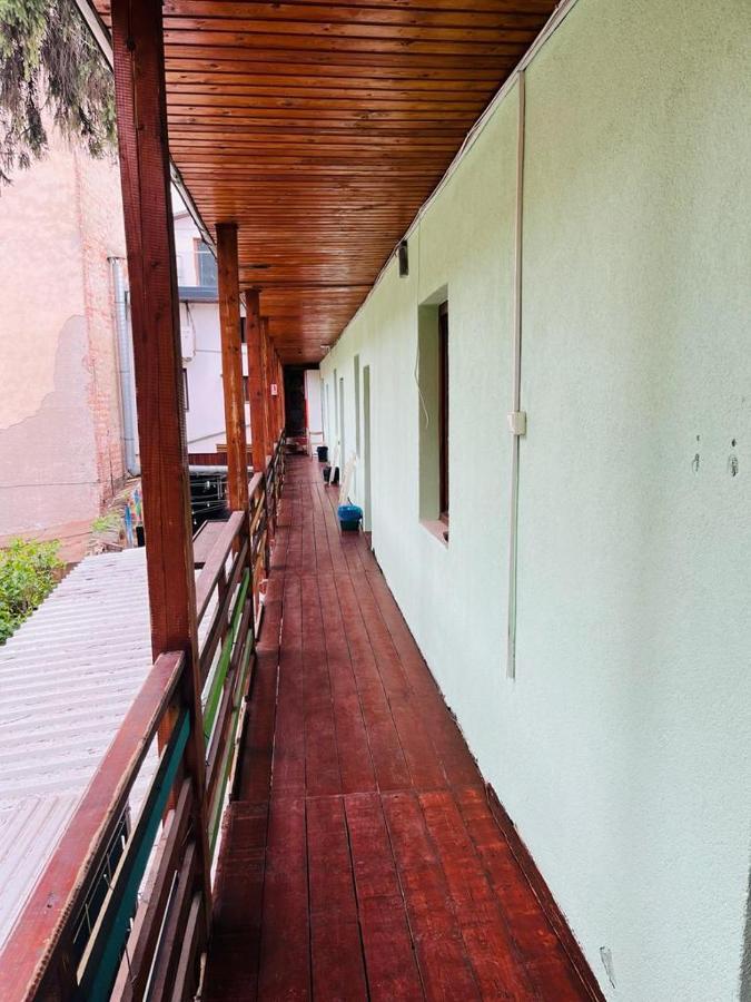 Zen Hostel Cluj-Napoca Buitenkant foto