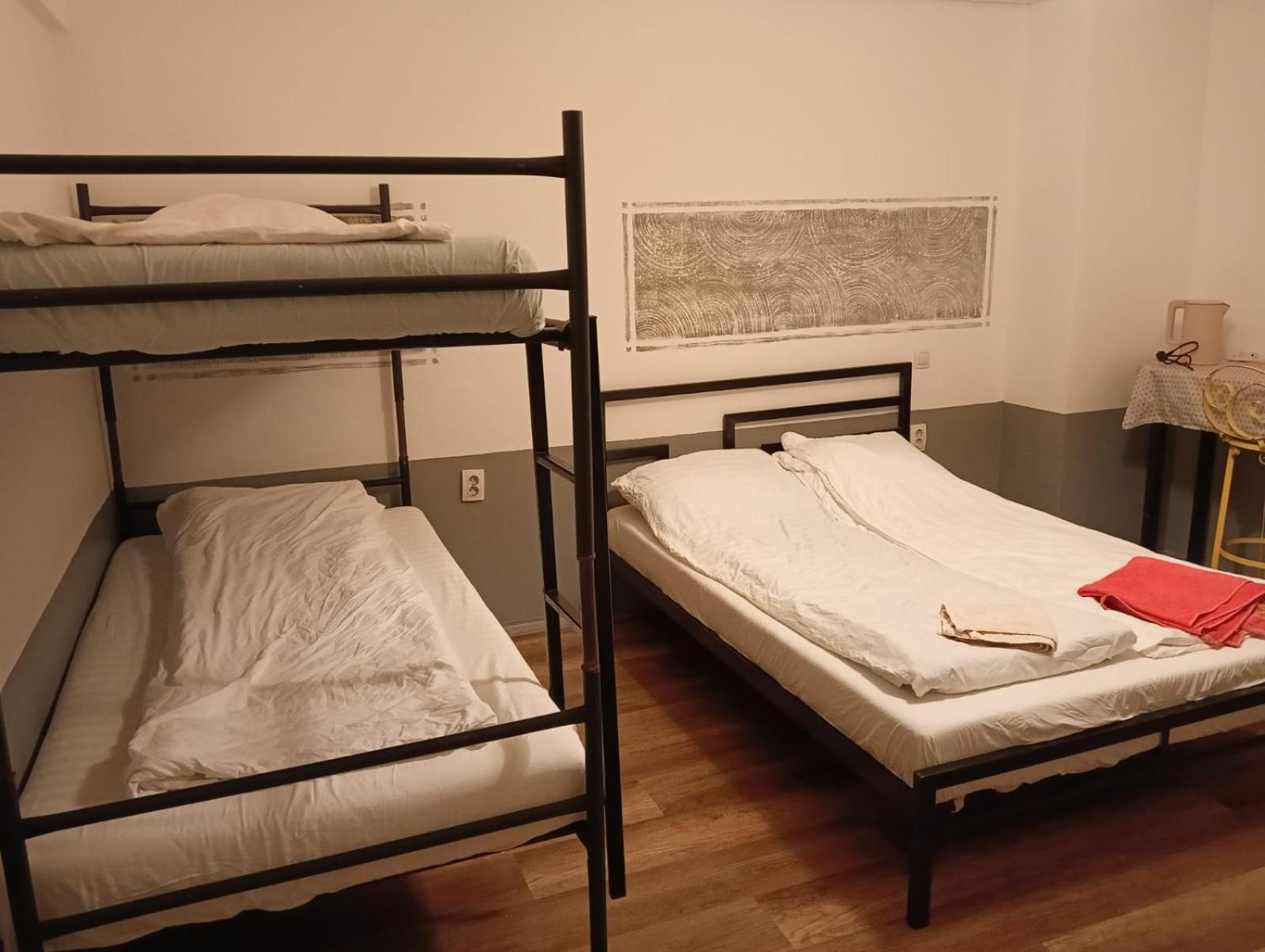 Zen Hostel Cluj-Napoca Buitenkant foto