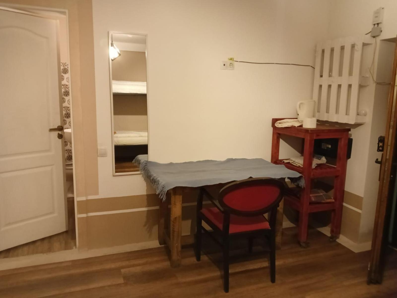 Zen Hostel Cluj-Napoca Buitenkant foto