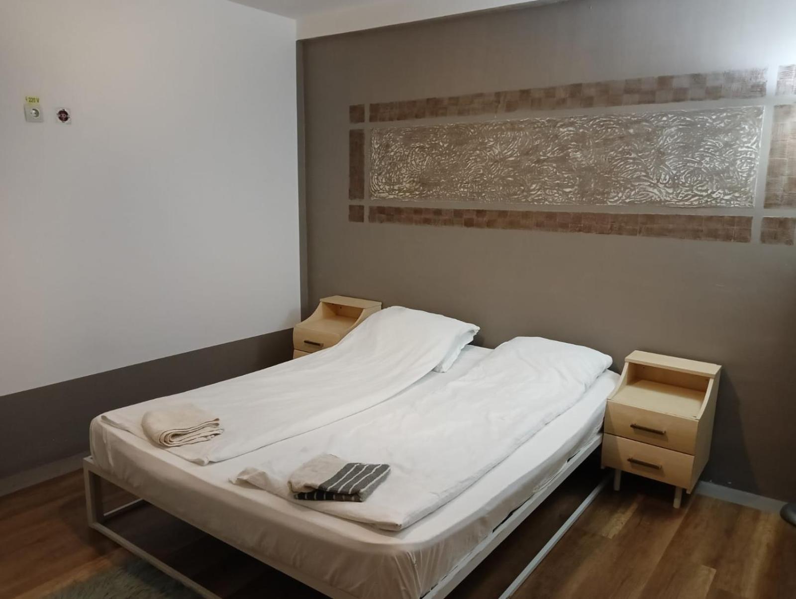Zen Hostel Cluj-Napoca Buitenkant foto